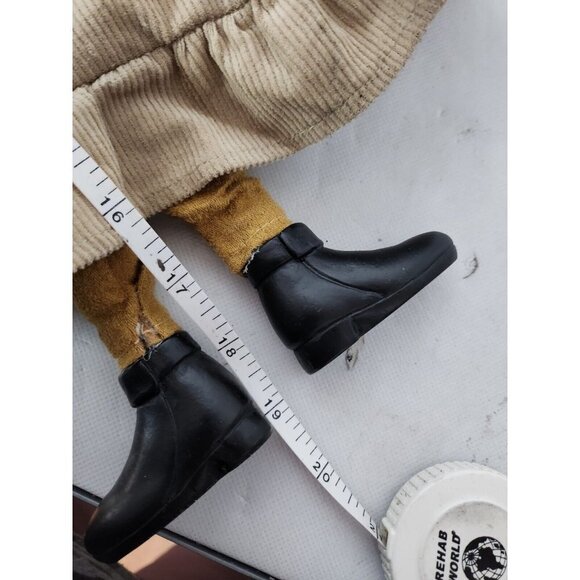 VINTAGE Female Terrier Dog Figurine Shelf Sitter Plush Resin Christmas Sweater - Picture 8 of 8